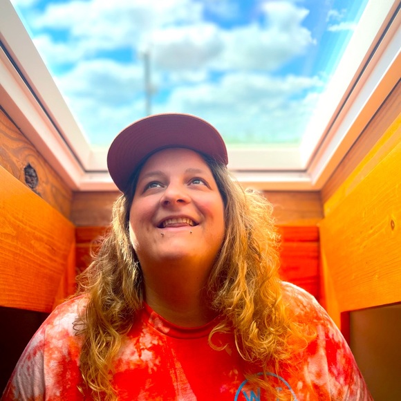 Meet your Posher, Shelby - Picture 1 of 1